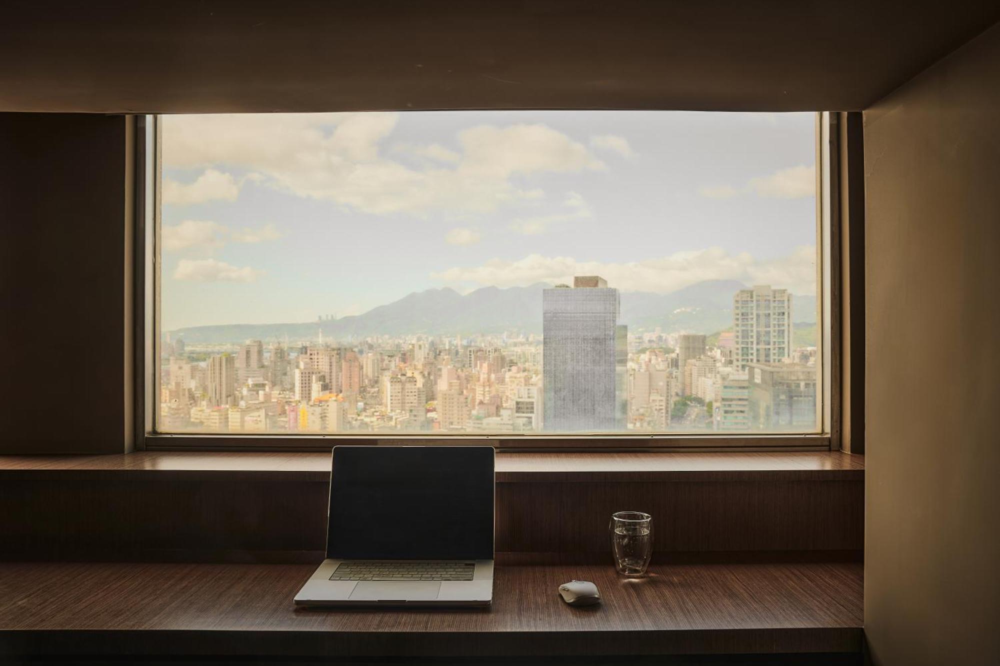 Brown House Hotel - Taipei Main Station מראה חיצוני תמונה