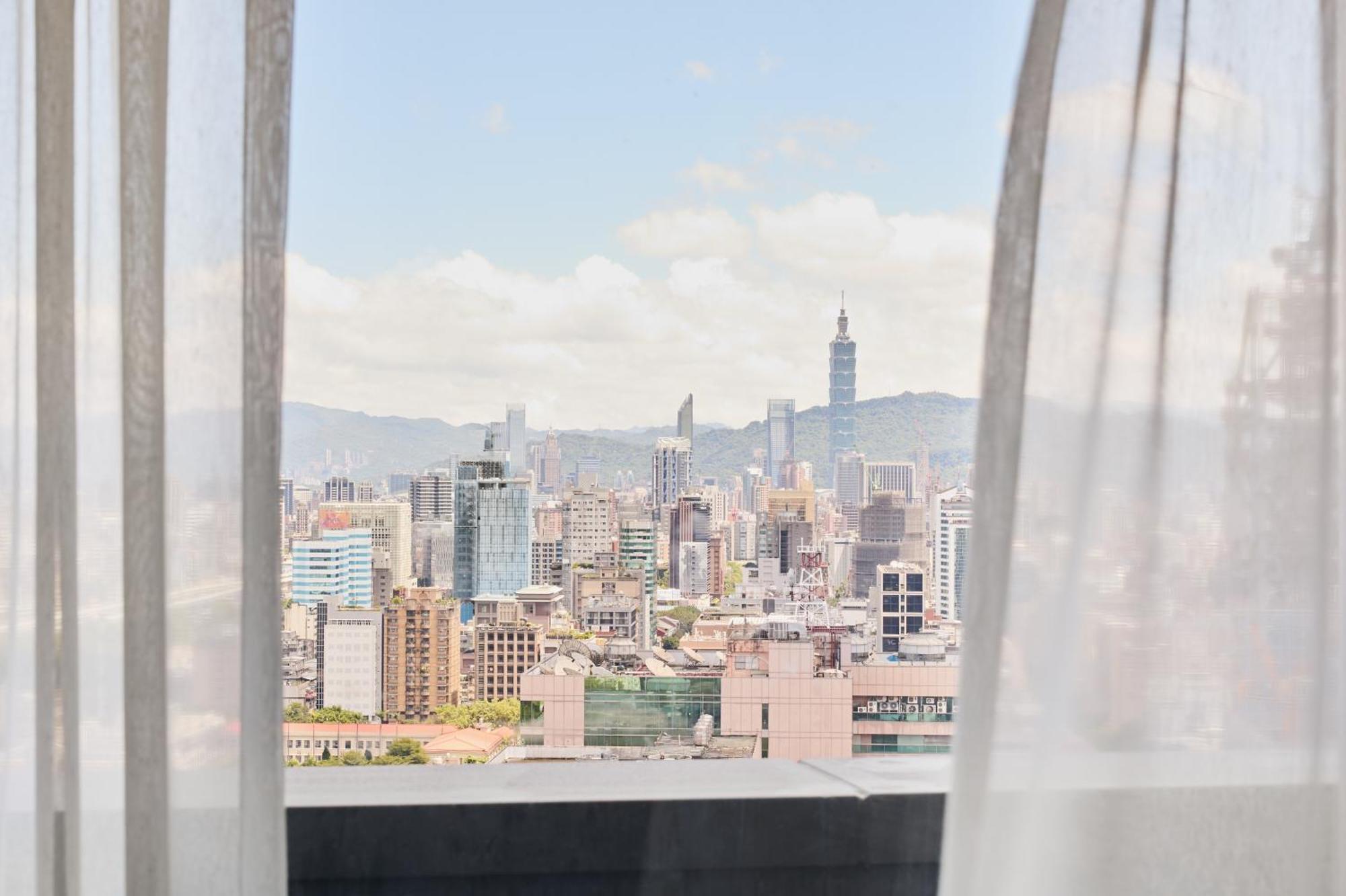 Brown House Hotel - Taipei Main Station מראה חיצוני תמונה